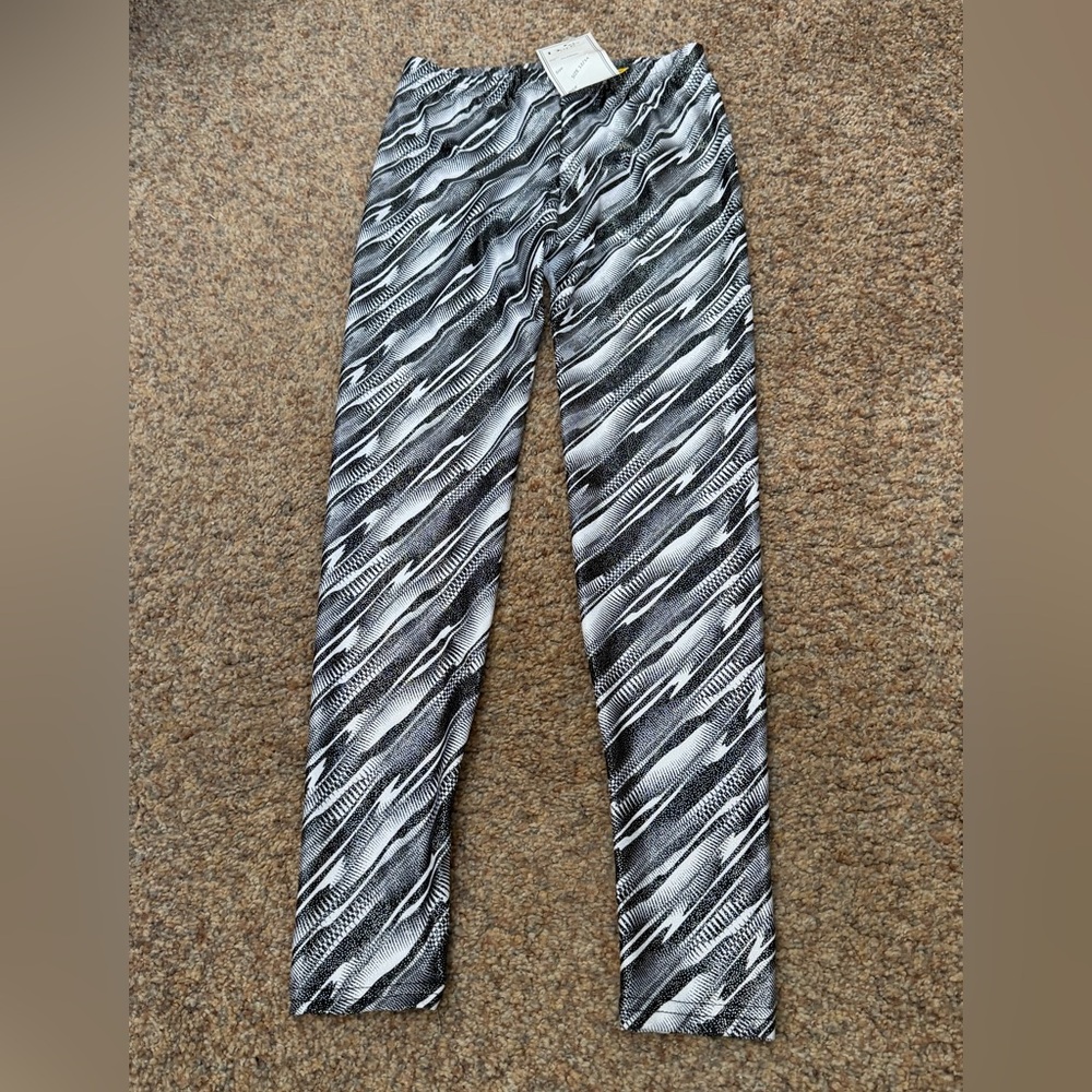 NWT - Dori Creations Leggings - Black and White Shiny pattern - Girls L (12/14)